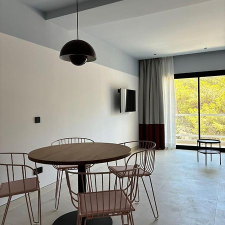 Apartamentos Sofia Es Cana Eksteriør bilde